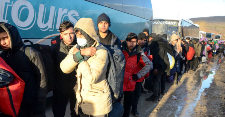Texas vs. Chicago: Absurd Migrant Bus Fines Explode into Dramatic Courtroom Showdown Texas vs. Chicago: Absurd Migrant Bus Fines Explode into Dramatic Courtroom Showdown